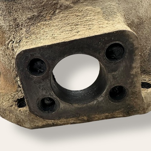 Ford Small Knuckle Driver Side 1967-1975 Dana 44 Front Differential OEM F250 4X4 - Picture 5 of 7