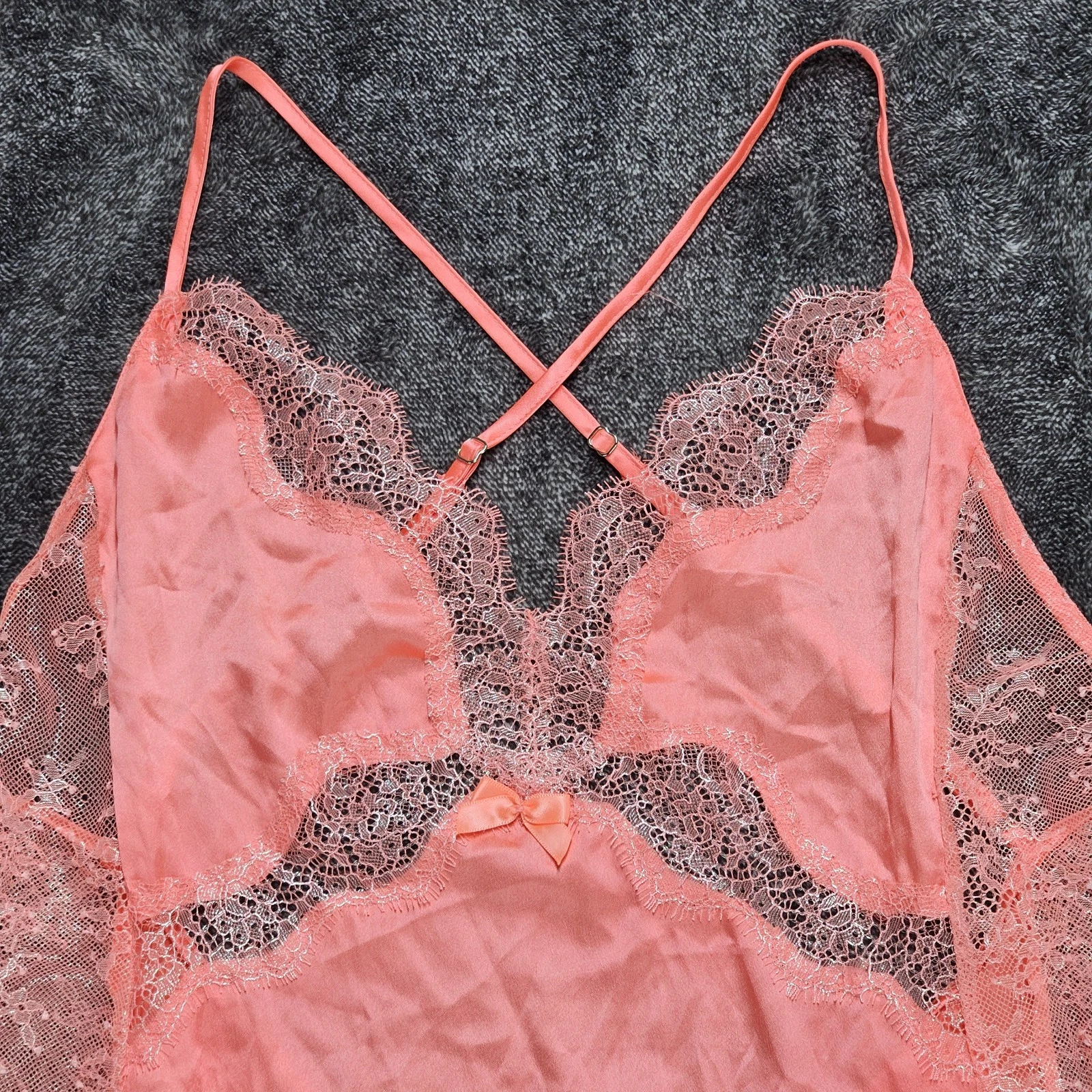 UNDERCOVER Abito vintage Victoria’s Secret rosa in pizzo slip pannelli in pizzo trasparente medio