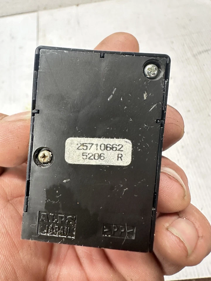 06-14 Interruptor lumbar asiento delantero Buick Cadillac DTS Chevrolet GM 25710662 OEM B8 Foto 4 de 4