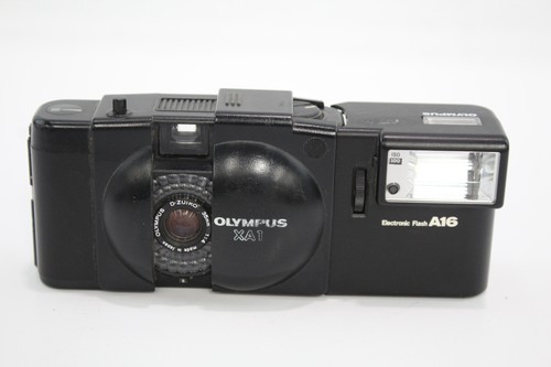 Olympus XA1 analoge Kompaktkamera funktionstüchtig mit 35 mm F/4 Objektiv