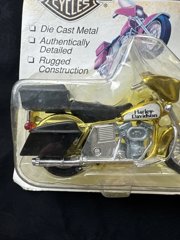 Harley Davidson Gold Electraglide Matchbox motorcycle 1:20 limited edition 1993 - Image 2 of 4