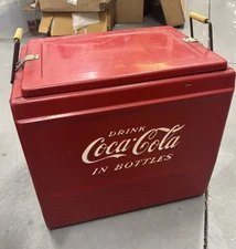 Vintage Coca Cola Coke Soda Bottle Cooler Louisville KY Model A56 W Box