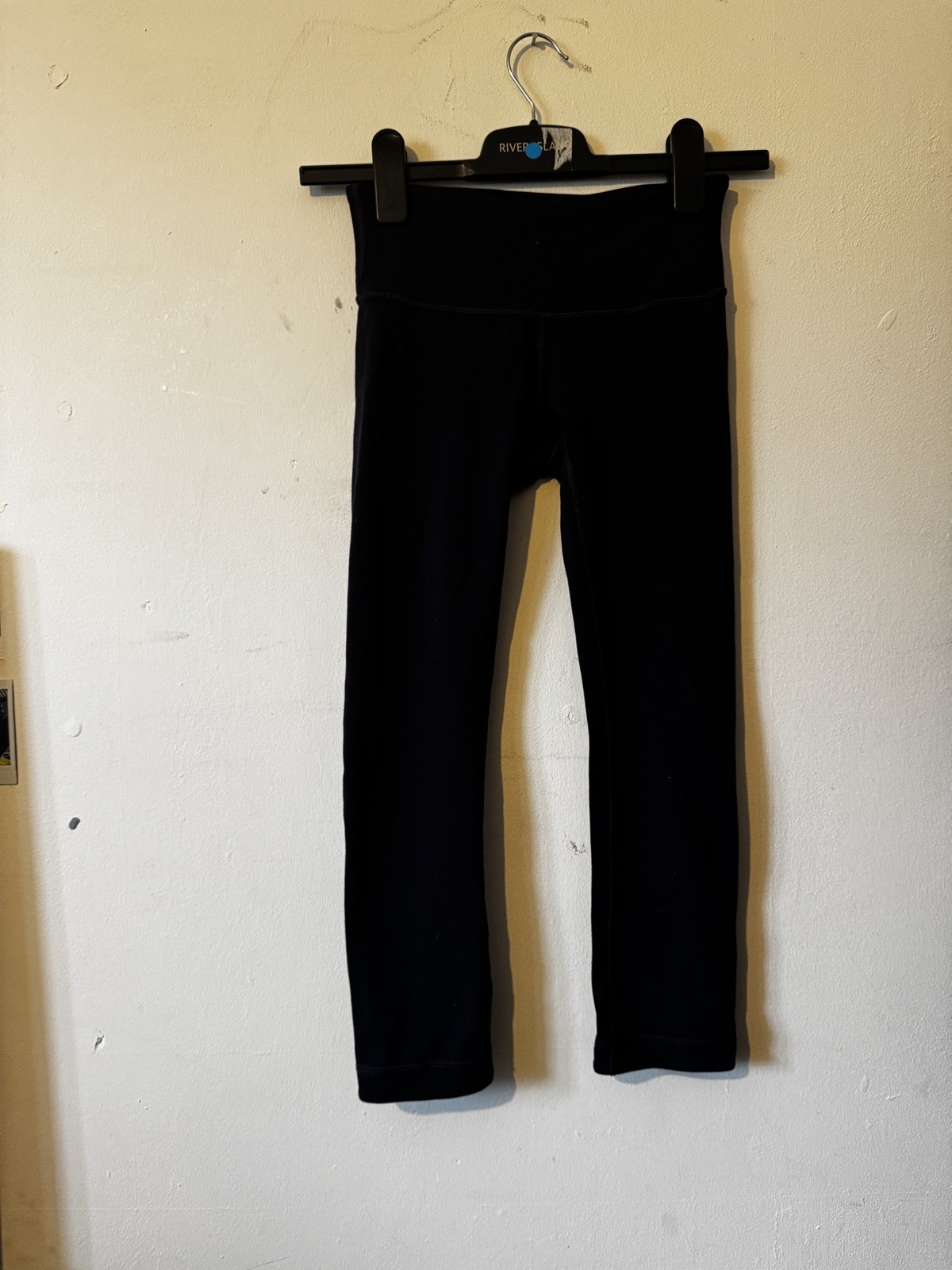 Lululemon Leggings Womens Size US2 UK6 purple