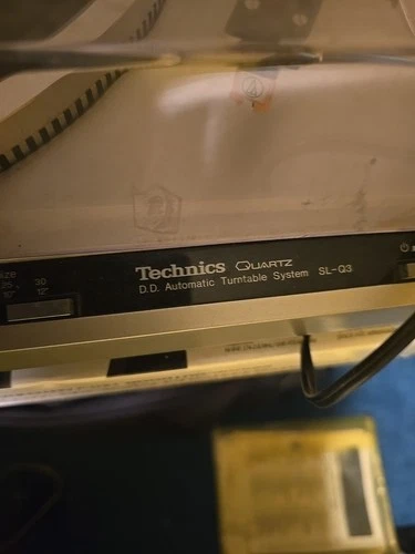 Technics Quartz D.D Automatic Turntable System SL-Q3 Made in Japan