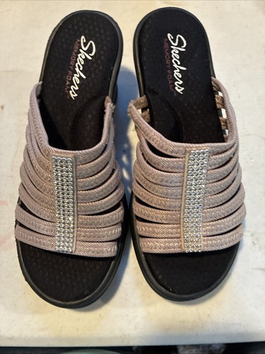 Skechers Ladies Memory Foam Wedge Slip In Sandals New Size 7.5 Beige W/ Bling - Picture 5 of 5