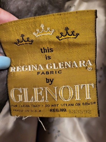 Mantón con capa Regina Glenara By Glenoit de piel sintética para mujer talla única EE. UU. - Imagen 10 de 10