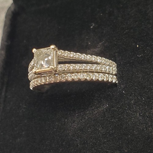 Anjolee 14K Gold Princess Cut Engagement Ring Wedding Band Set Diamond Look Brid - Picture 4 of 8