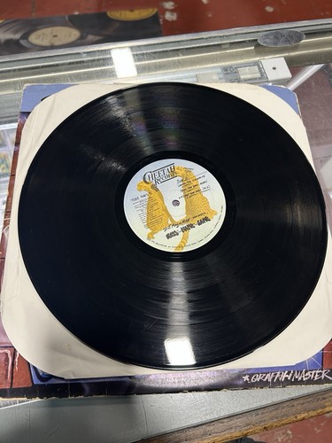 DJ Magic Mike Presents BASS IS THE NAME OF THE GAME Vinyl 1990 Schallplatte sehr guter Zustand - Bild 9 von 10