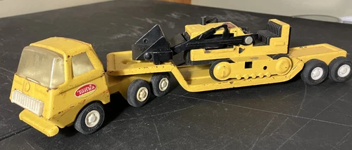 Vintage 1970s Tonka Semi-Truck & Trailer with Bulldozer - Yellow / Pressed Steel
