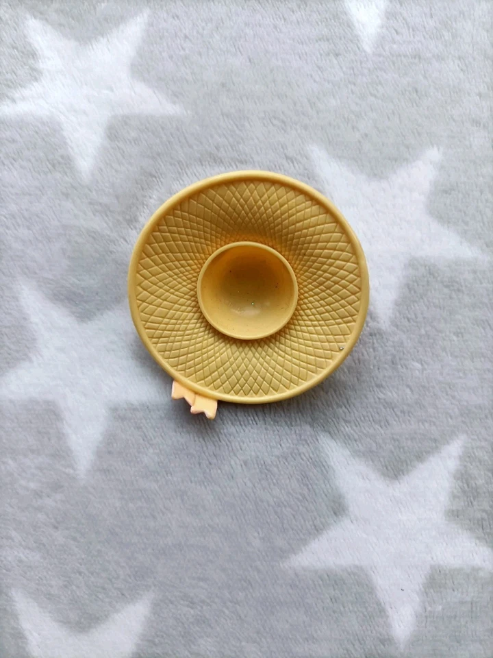 Vintage 1999 Fisher Price Loving Family Doll Figure Replacement Straw Sun Hat — 第 2/3 张图片