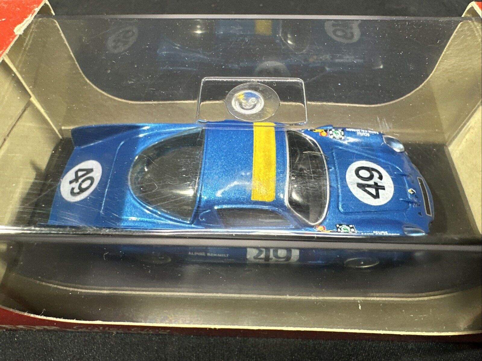 Foto 12 di 18