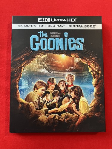 The GooNieS: 4K+blu ray+d/c w/ Embossed "ULTRA RARE” Slipcover ⛵️💀BRaND NeW💀⛵️ - Picture 4 of 19