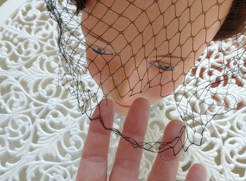 1950s Vintage Merrimac Merrisene Salmon Peach Wool Beret Hat w/ Feathers & Vail - Picture 7 of 8