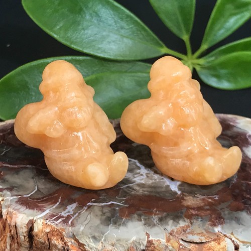 1pcs natural Smoke fat jade Santa Claus Skull Quartz Crystal Reiki gift 1.2" - Picture 6 of 12