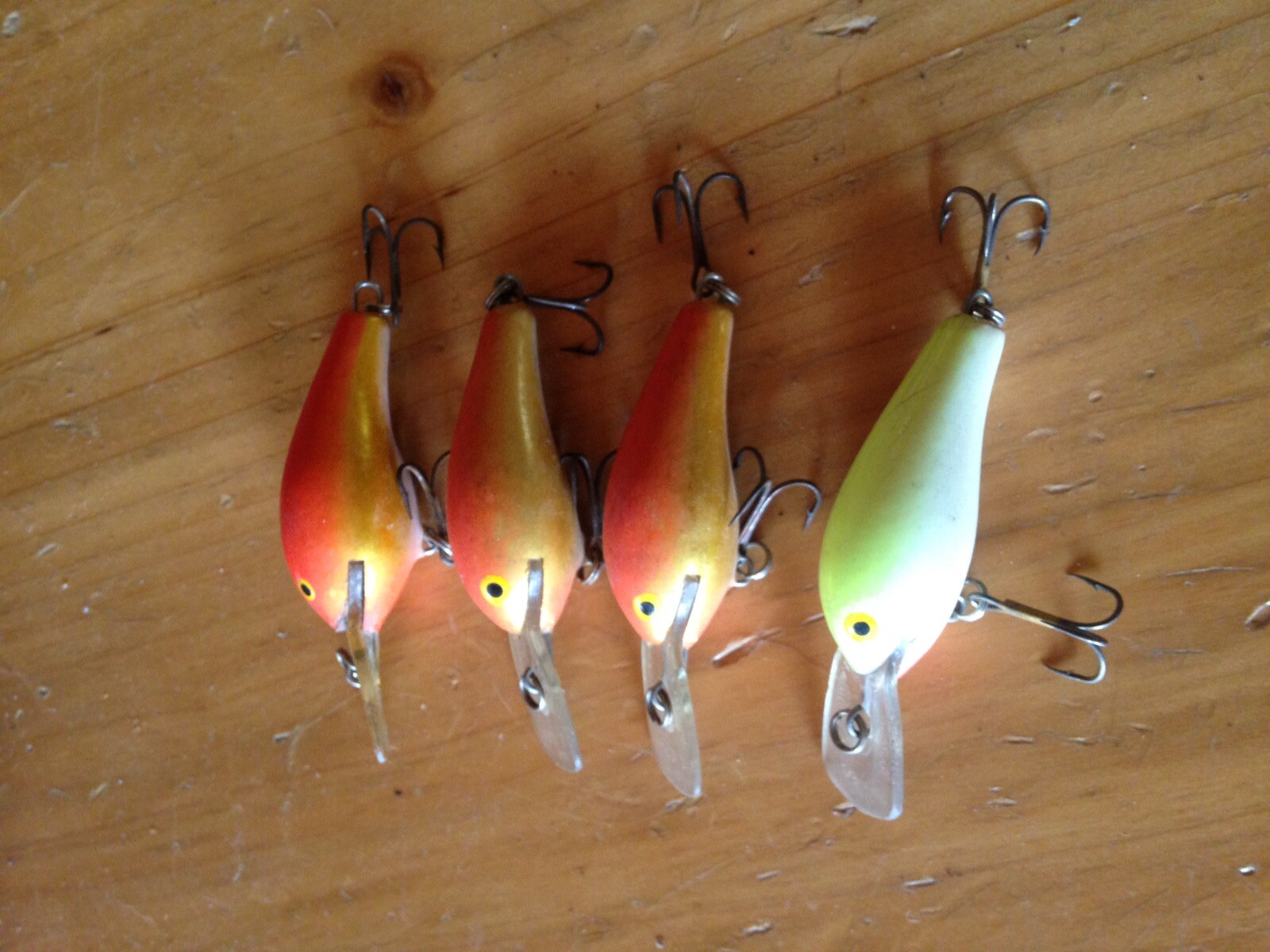 Hard to Find Lot Of 4 Rapala Fat Raps FR-5 3- GFR,gold Red 1-Chartreuse Finland Hard to Find Lot Of 4 Rapala Fat Raps FR-5 3- GFR,gold Red 1-Chartreuse Finland no tax