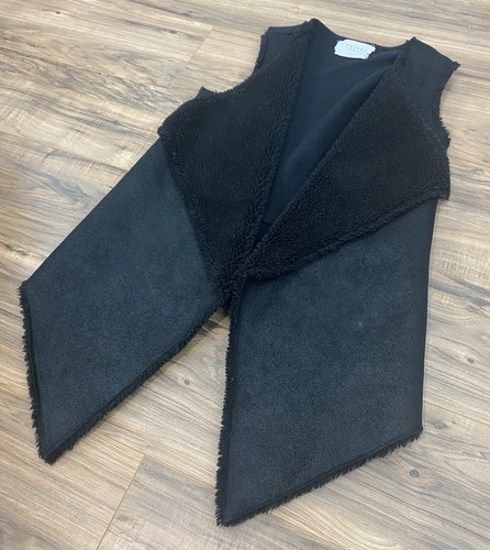 Women Velvet Graham & Spencer faux fur polyester sherpa lined open vest, S - Picture 2 of 5