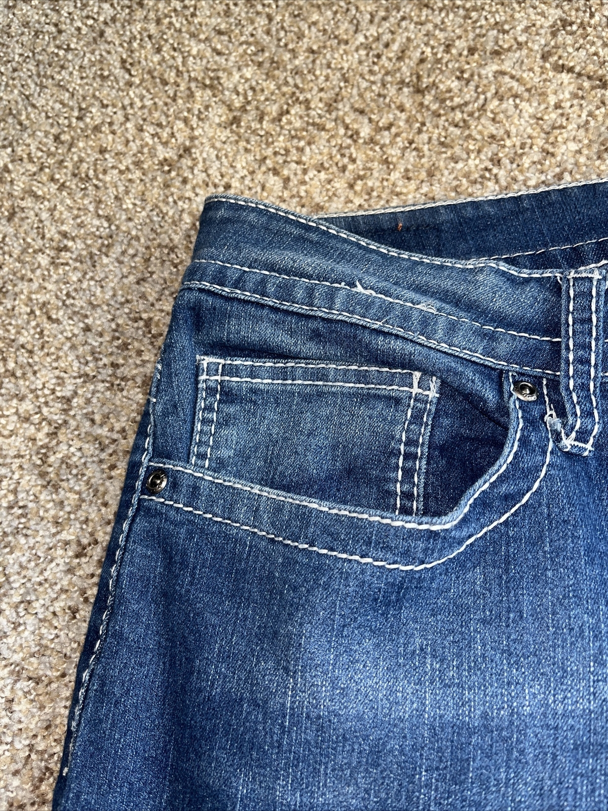 VGS Vigoss Jean Womens 24 Blue Denim For All Time Embroidered Capri 43 X 19 - View 3