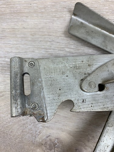 Vintage Crank Can Opener Swing-A-Way Can Opener - Red Handle - no. 39 - Picture 8 of 10