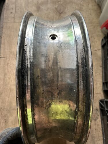 REAR RIM - HONDA CBR 919 RR FIREBLADE 900 ( 1998 - 1999) - Picture 2 of 4