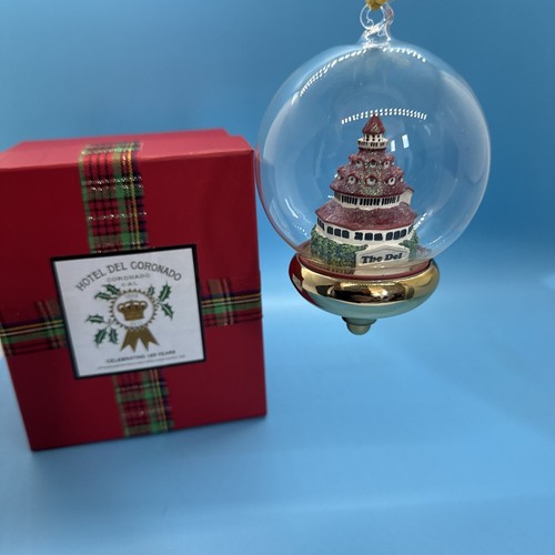 Rare 2013 Hotel Del Coronado Annual Ornament Lights Up Glass 125 Year Christmas - Picture 1 of 10