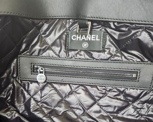 Chanel White Quilted Terry Coco Tote. Perfect for everyday, vacation,or shopping - Picture 7 of 13