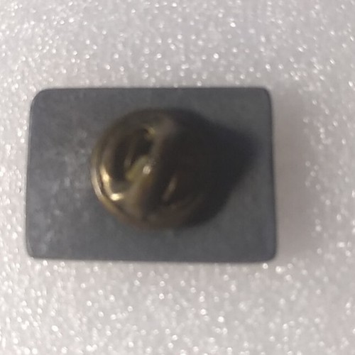 Tampa Bay Bandits Lapel Hat Pin - Picture 2 of 3
