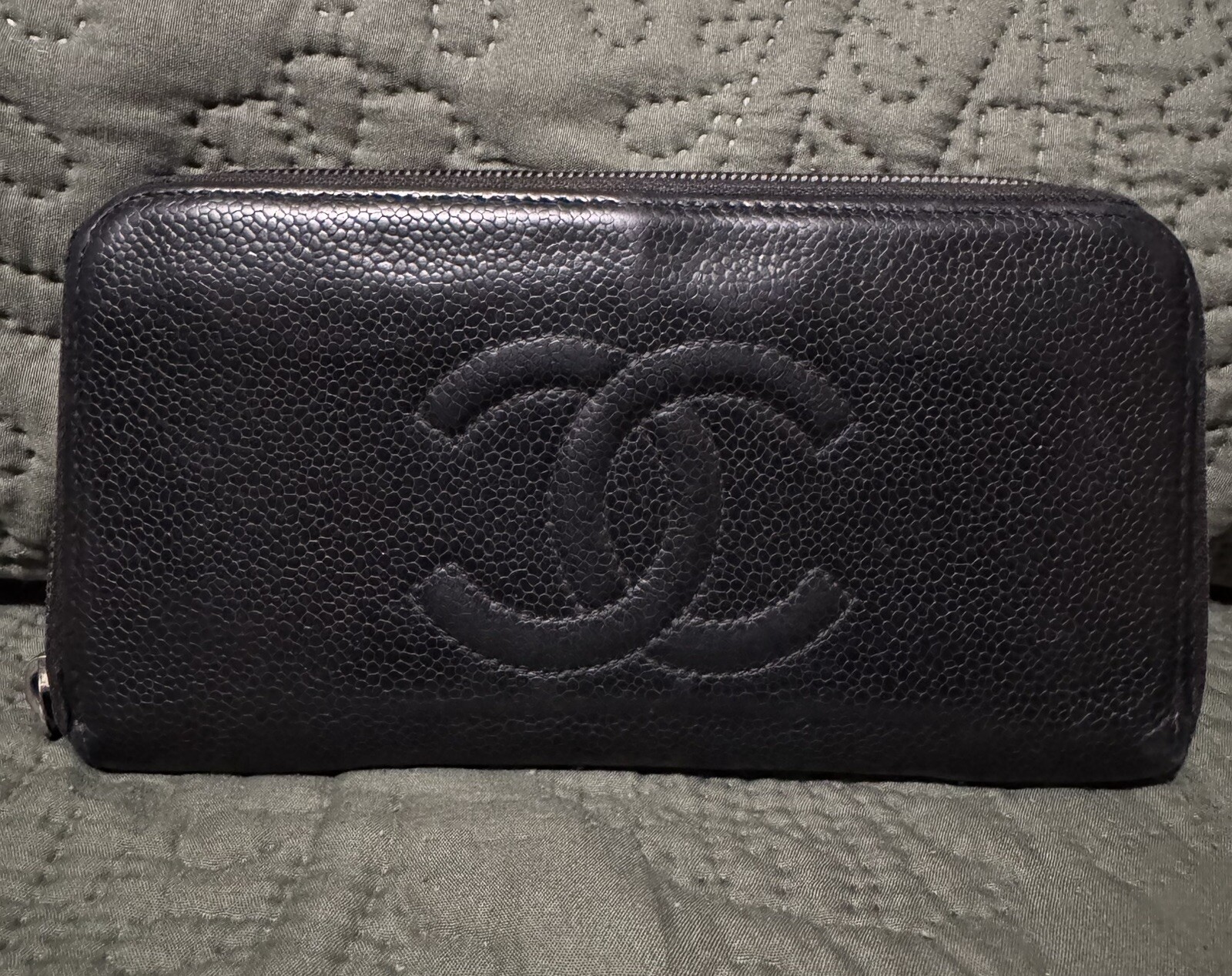 CHANEL Pre-Owned Caviar Leather Long Black Zipper Wallet-image