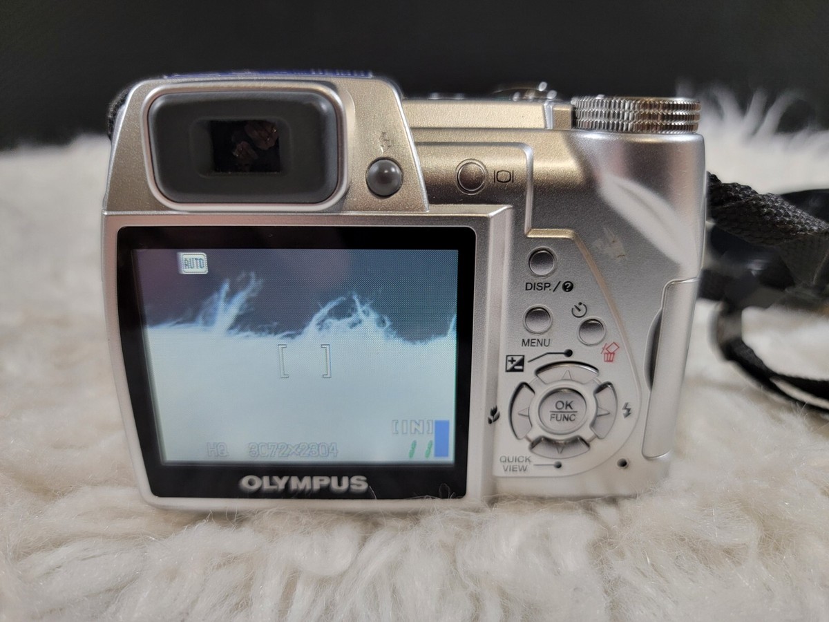 Olympus SP-510UZ Ultra Zoom 7.1MP Digital Camera with 10x