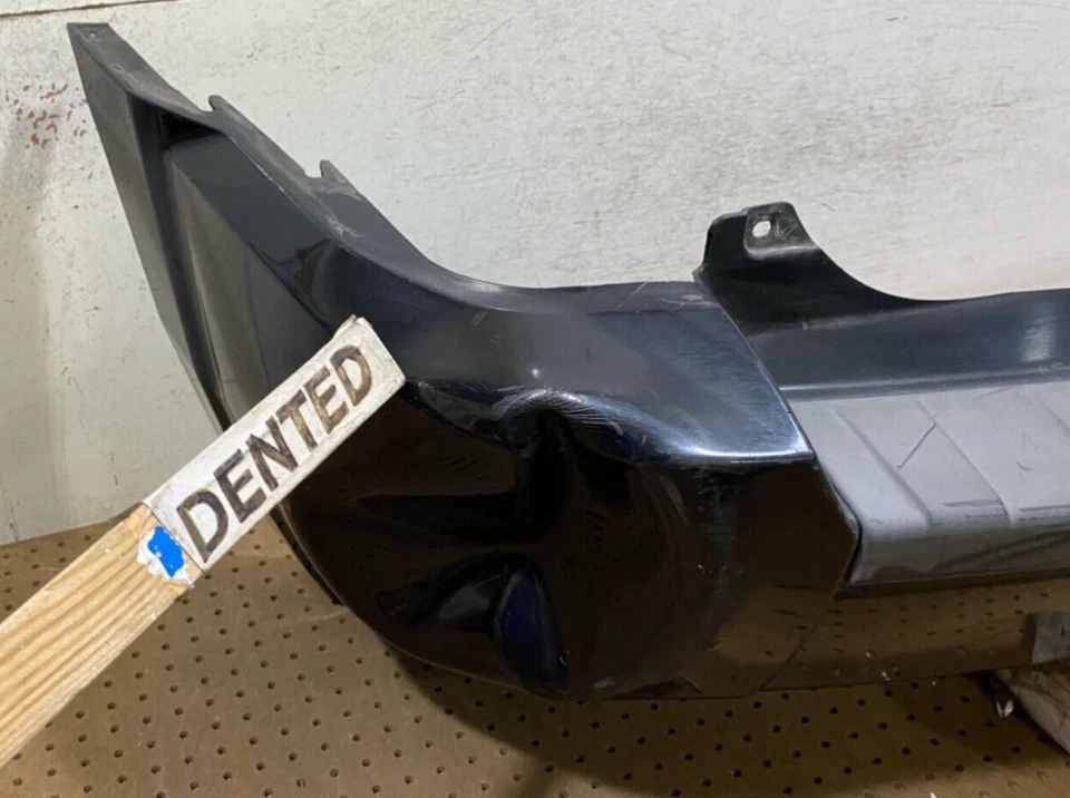 Parachoques trasero Jeep Patriot 2007 2008 2009 2010 Foto 3 de 4