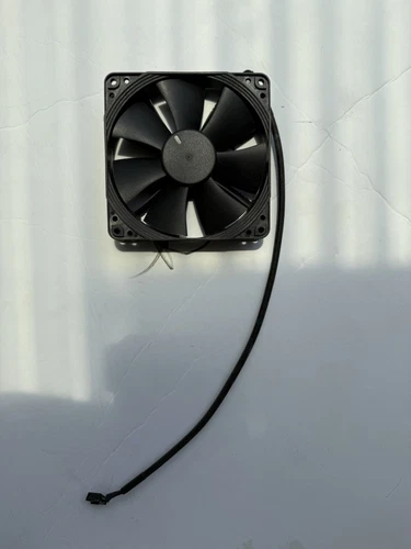 8 Noctua NF-F12 iPPC 3000 PWM Industrial Fan