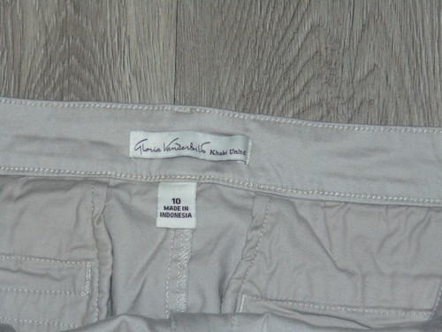 Gloria Vanderbilt Khaki Unltd Size 10 Capri Pnat Cotton - Picture 7 of 9