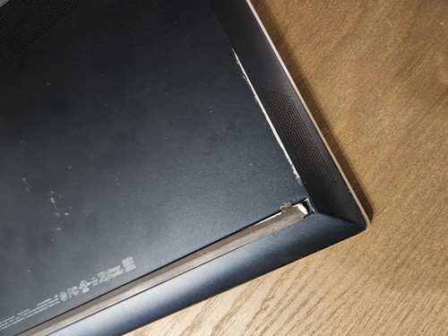 HP Spectre x360 Laptop 13.3" screen convertible 2-in-1 i7-8565U, 16GB RAM, 512GB - Picture 15 of 18