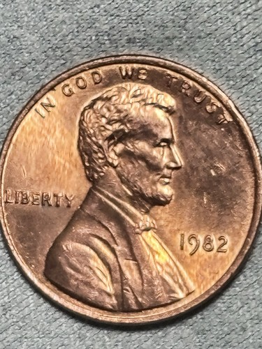 1982 Small Date Copper Penny RD And Weighs 3.12 Grams. Rare Nice Penny.