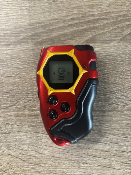 Digimon Digivice D-Tector v2.0 Red/Black/Gold 2002 + 4 Exclusive Promo Cards