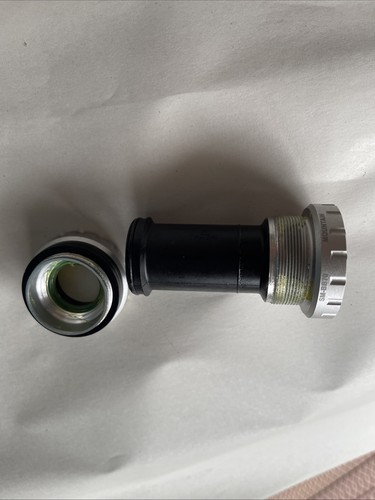 New Shimano Deore XT SM-BB70 Bottom Bracket Mountain Bike 68/73mm - Picture 2 of 3