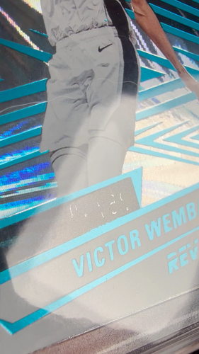 2024-25 Panini Revolution Victor Wembanyama #79 Teal Swirl /49 Print Error - Video 1 von 1