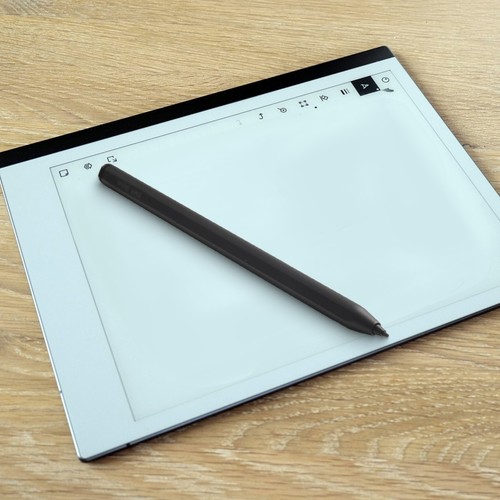 EMR Pen for Remarkable 2 with Advanced Palm Rejection and Magnetic Design - Zdjęcie 7 z 23