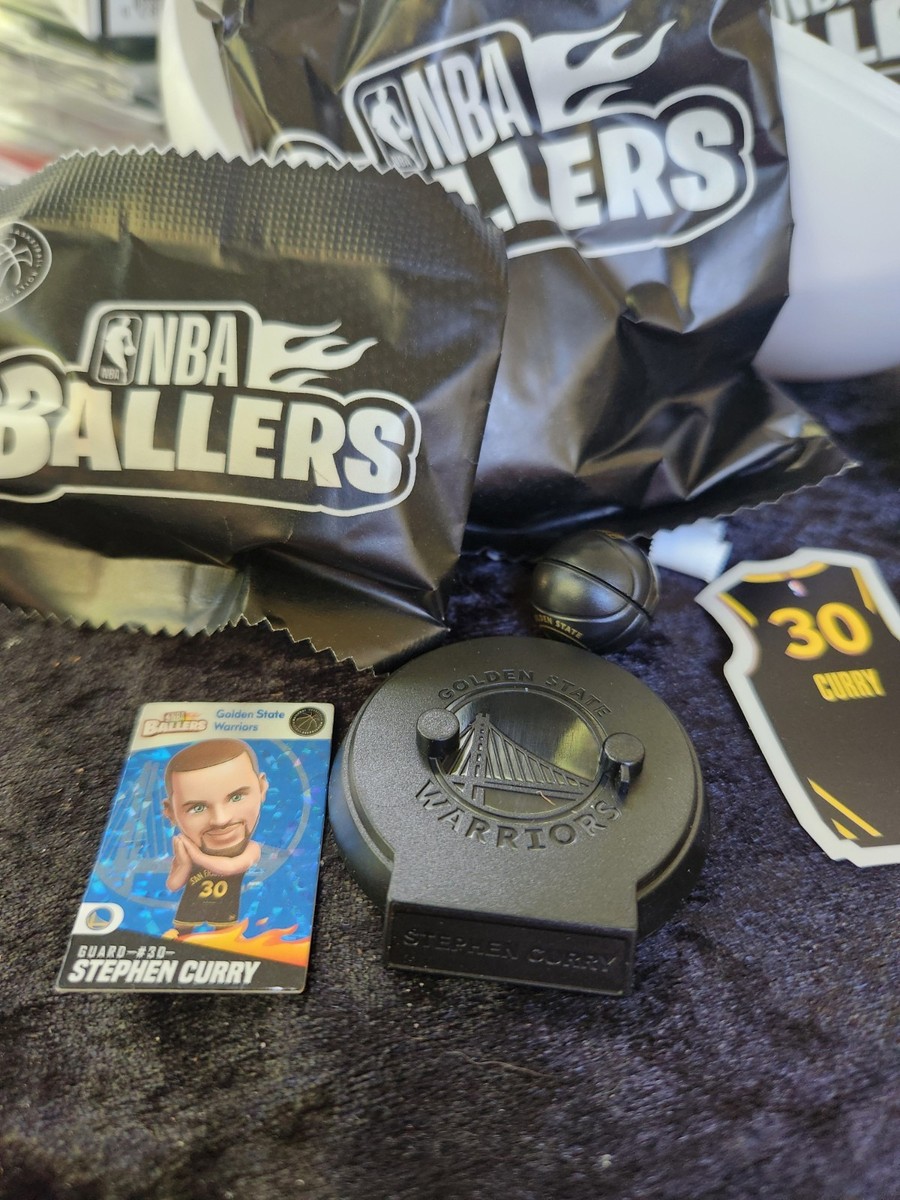 ⑨Zaru5 Surprise NBA BALLERS Stephen カリー Stephen Curry ZURU NBA Ballers 5 Surprise 3” Figure Golden