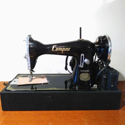 BROTHER Compac DeLuxe Vintage Sewing Machine - ***JAPAN*** - 100% Works