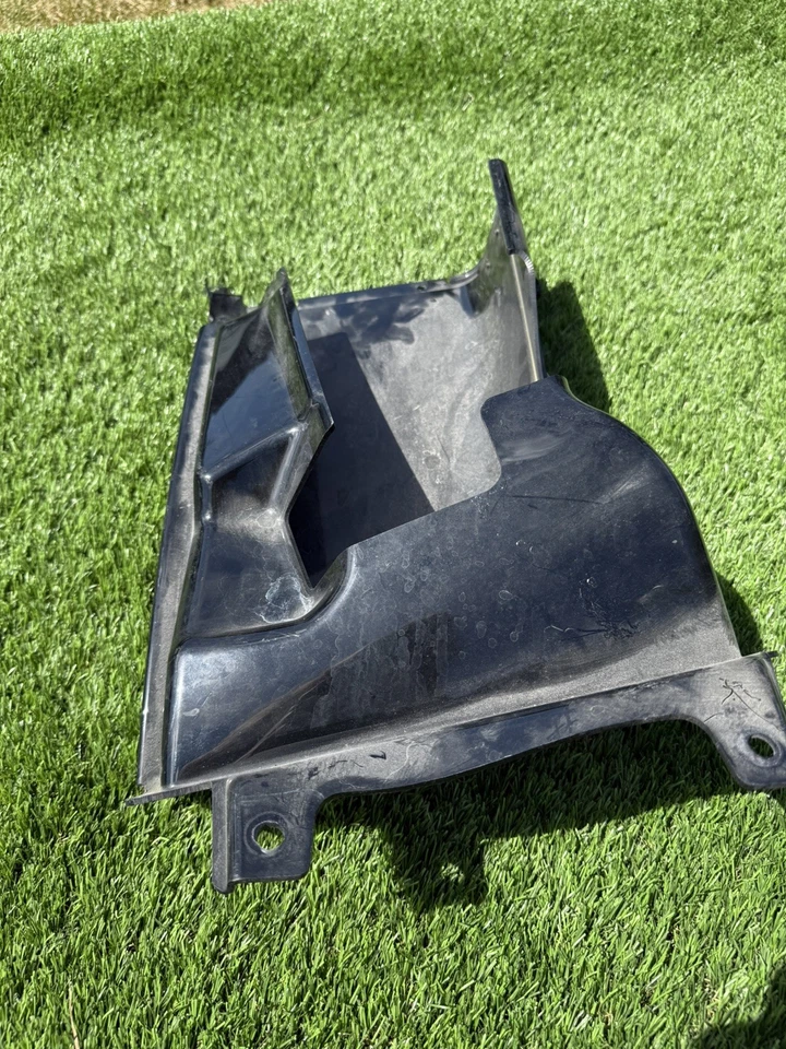 ПОДЛИННЫЙ OEM LAMBORGHINI AVENTADOR LT ЛЕВАЯ ЗАДНЯЯ ЧЕТВЕРТЬ ВОЗДУХОВОДА MPN 470117331A - Изображение 2 из 4