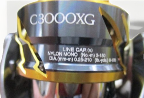 Shimano 20 TwinPower C3000XG Spinning Reel - Black (20TWINPOWERC3000XG) - Picture 2 of 4