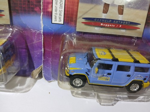 Tarjeta de novato Fleer 3 Carmelo Anthony 2003-2004 Hummer H2 coche fundido a presión sellada NBA - Imagen 5 de 17