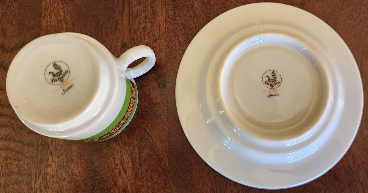 おちゃ Yamato 1886 Japan Green & Gold Porcelain Tea/Espresso Set