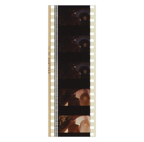 The Rocketeer - Cliff Ignites Rocket-Pack - 35mm 5 Cell Film Strip 031 - Bild 2 von 4