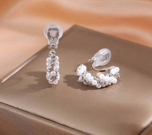 Clip on 3/4" silver and white pearl twisted hoop earrings - Picture 4 of 4