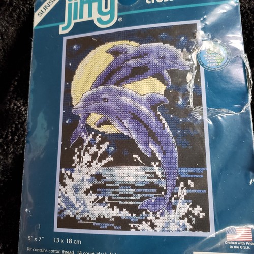 Sunset Jiffy 16732 Dolphin Pair Counted Cross Stitch Kit 5" x 7" - Picture 3 of 8