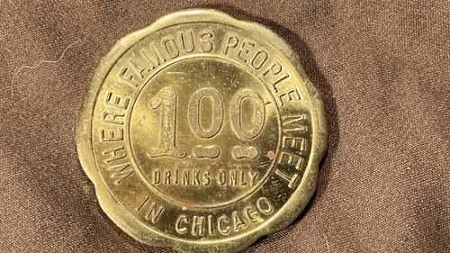 Vintage Clover Bar Chicago Downtown IL Trade Token $1.00 Silver Dollar Size - Picture 2 of 5