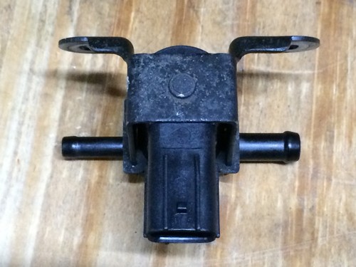JDM Honda Accord F20B-f23A Vacuum Solenoid Control Valve 136200-1990 - Picture 12 of 12