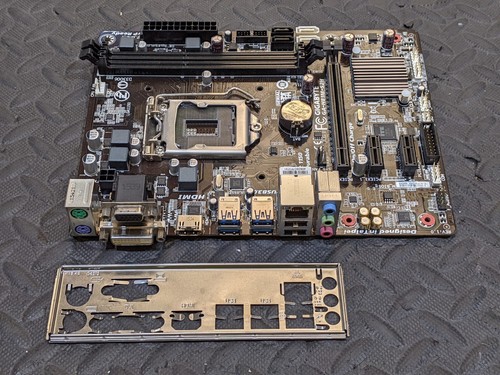 Placa madre Gigabyte GA-H81M-S2H LGA1150/zócalo H3 con placa de E/S - Imagen 2 de 3