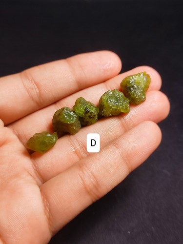 Authentic Arizona Green Peridot 35-60 carats, Raw Stones - Picture 4 of 24